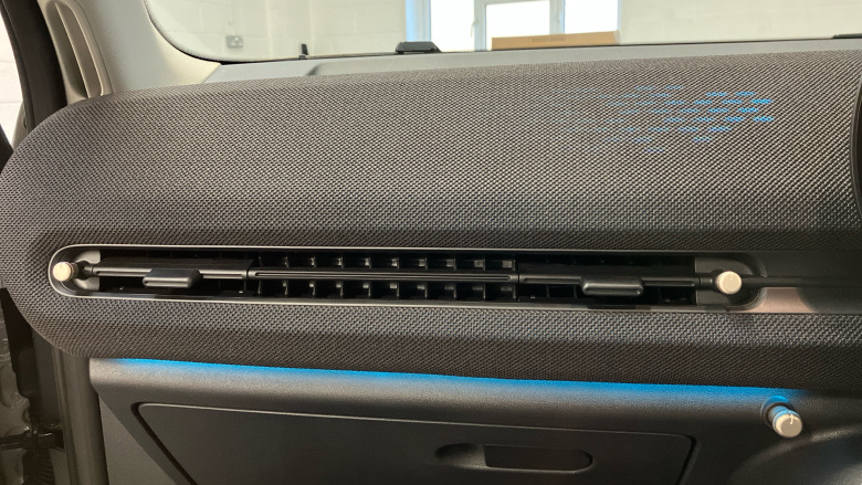 MINI Aceman 135kW E Classic 43kWh 5dr Auto Electric Hatchback